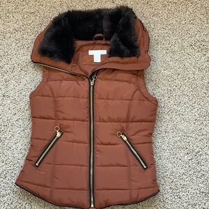H&M Brown Quilted Vest with Black Fur Collar size XS
